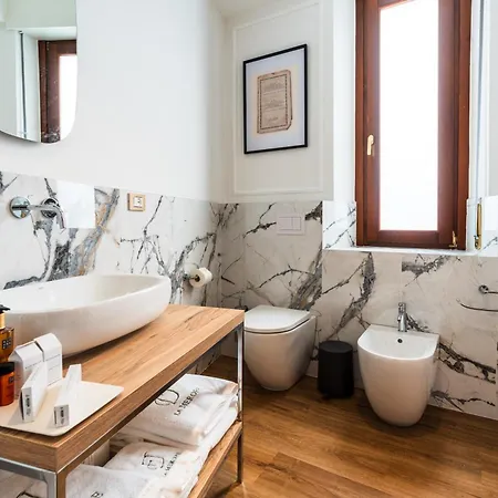 ゲストハウス La Merope De Charme 4*