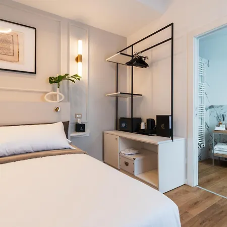 ゲストハウス La Merope De Charme 4*